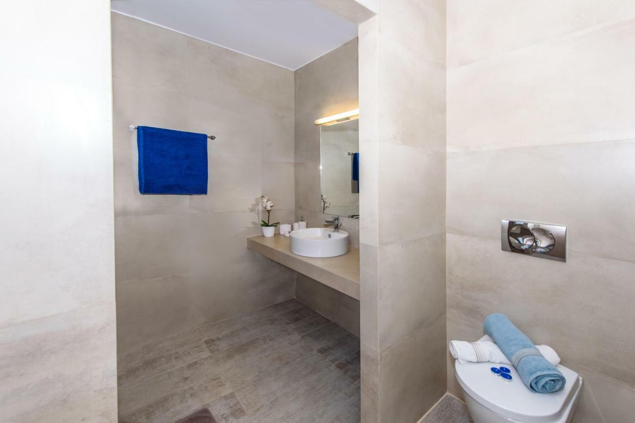 Villa Ellie - Heated Pool, Playground, Garden & Bbq! Vederoi Exterior foto